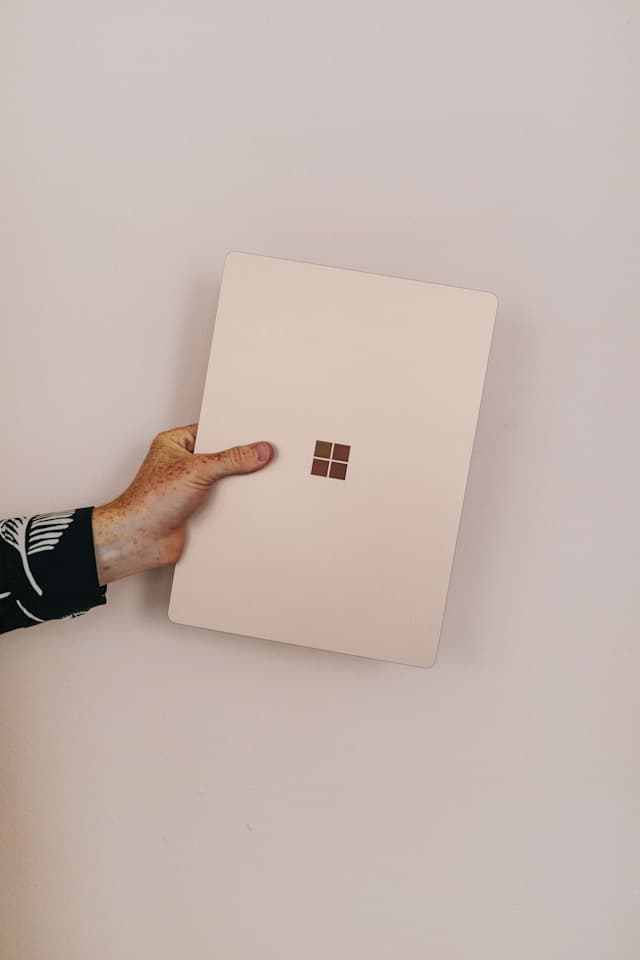 Refurbished and second-hand Microsoft Surface Pro & Surface Laptop – tested and verified in Delhi